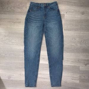 American eagle mom jeans